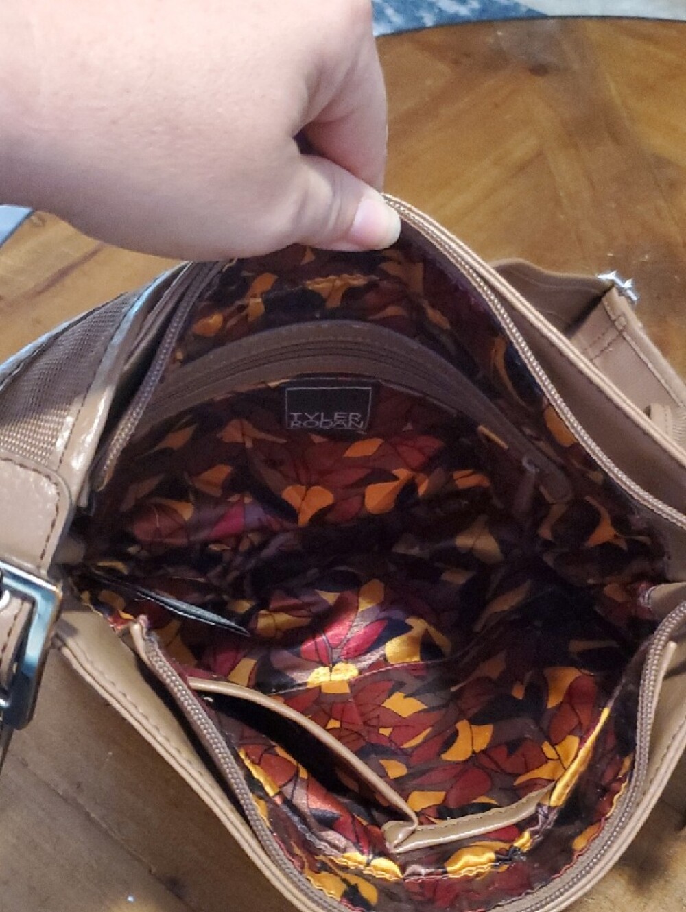 Tyler Rodan Camel/Tan Crossbody Shoulder Bag - Picture 3 of 4